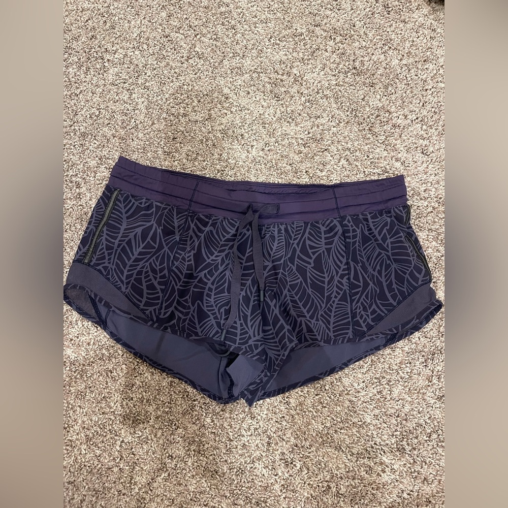 52L6. Lululemon Low Rise Shorts